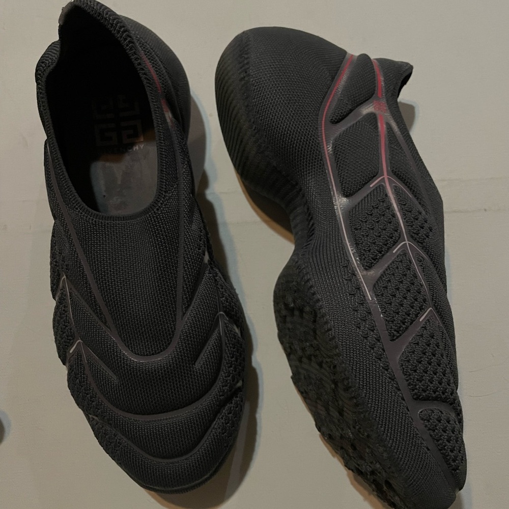 Givenchy TK-360 Sneakers